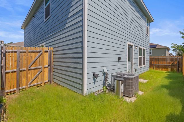 3248 Peyton Lila Road, Dallas, TX 75212