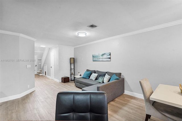 2149 W Discovery Cir W, Deerfield Beach, FL 33442