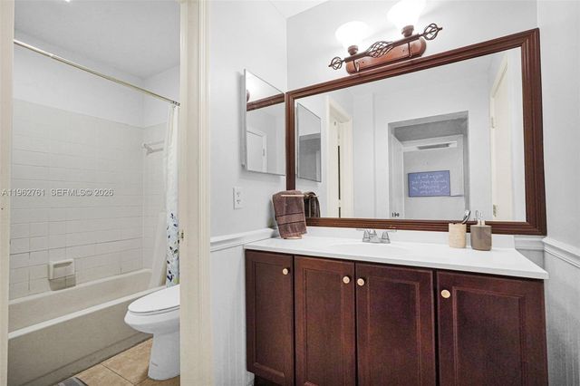 2149 W Discovery Cir W, Deerfield Beach, FL 33442