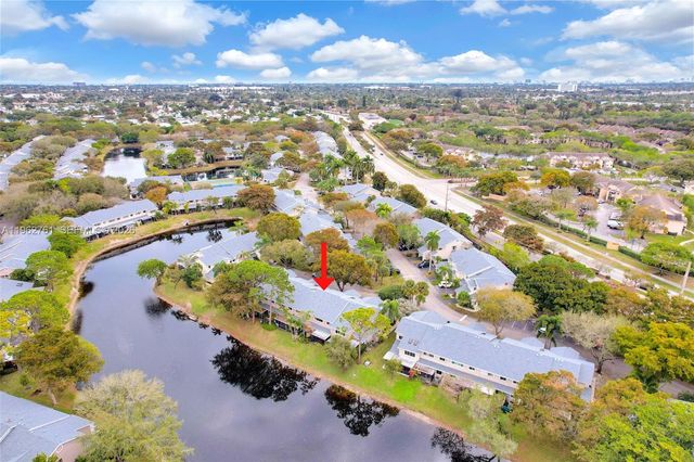 2149 W Discovery Cir W, Deerfield Beach, FL 33442