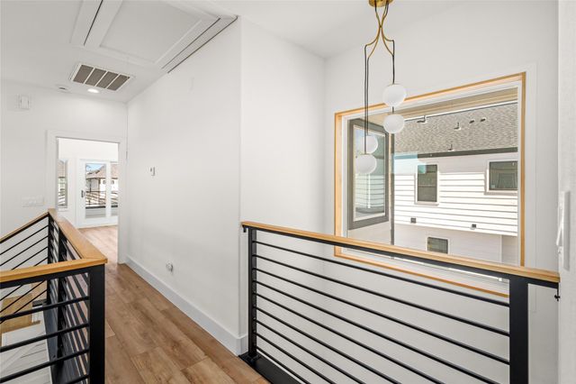 306 E 40th Street A, Houston, TX 77018