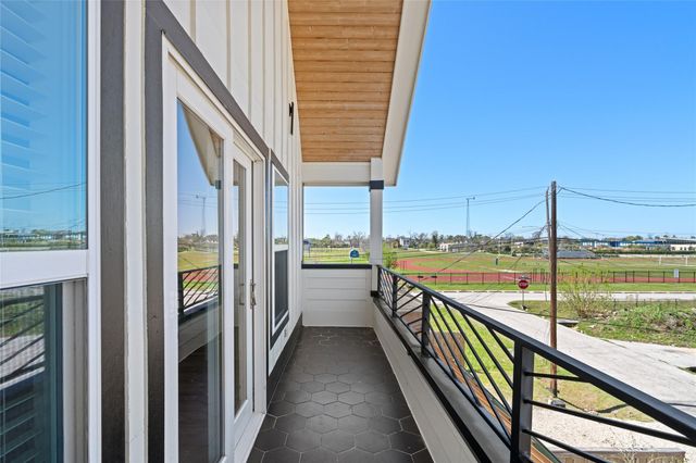 306 E 40th Street A, Houston, TX 77018