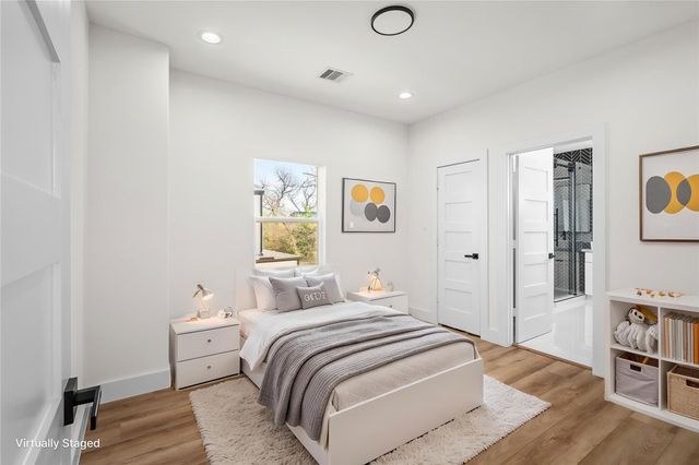 306 E 40th Street A, Houston, TX 77018