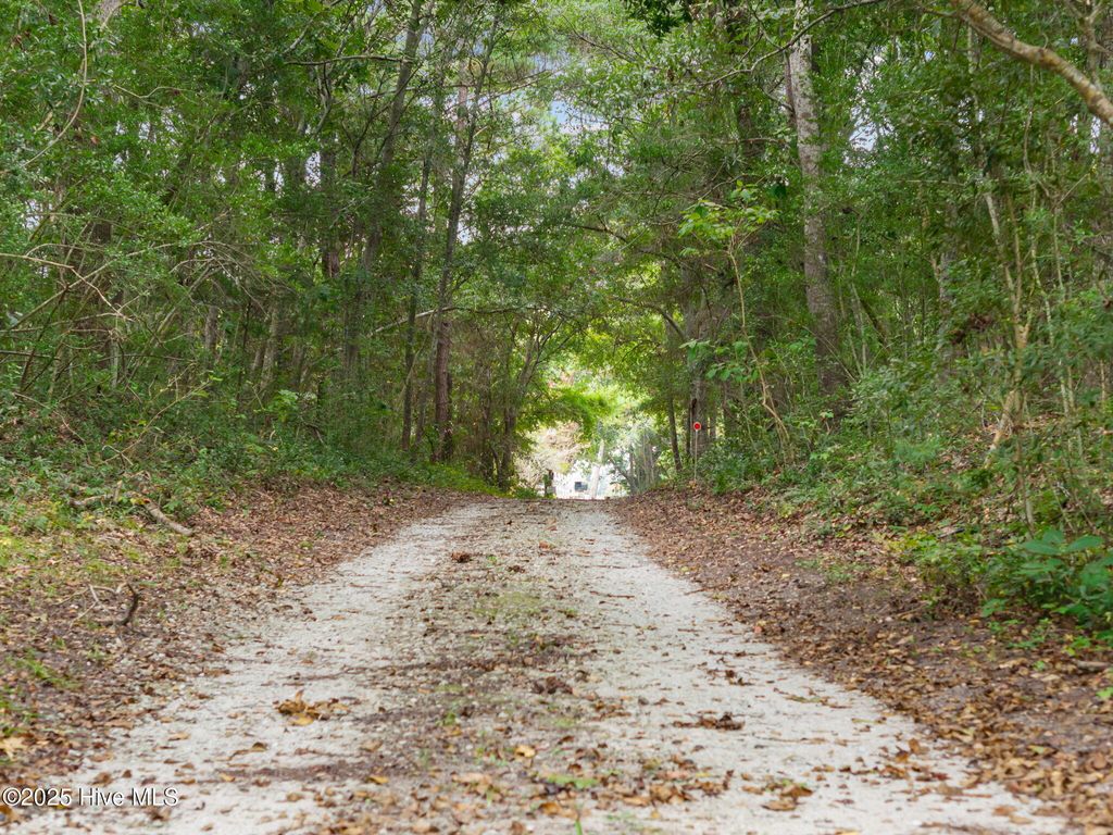 Image 34 of property listing at 128 Missie Cove Lane, Sneads Ferry, NC 28460