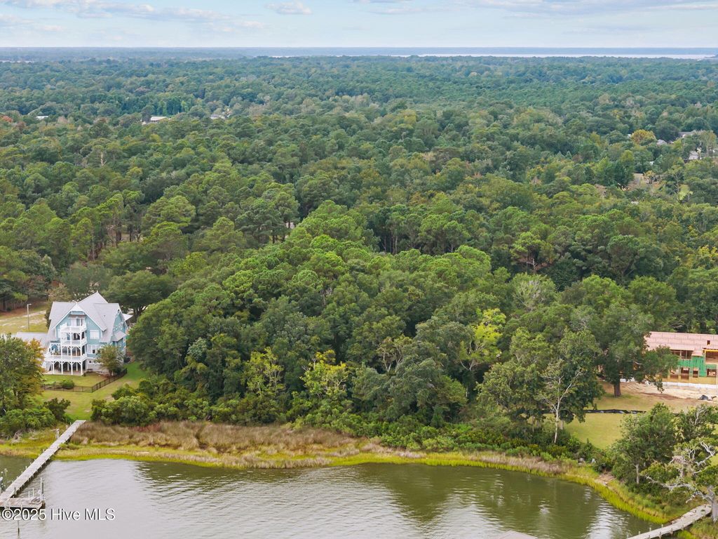 Image 48 of property listing at 128 Missie Cove Lane, Sneads Ferry, NC 28460