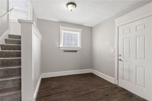 4423 FLORA Avenue, Kansas City, MO 64110