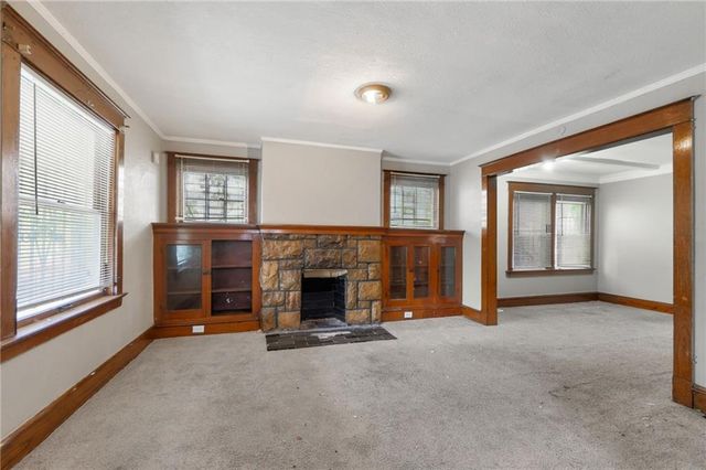 4423 FLORA Avenue, Kansas City, MO 64110