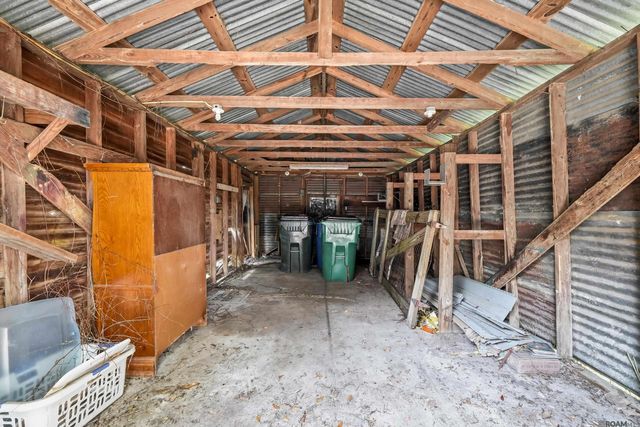 535 Avenue G, Port Allen, LA 70767