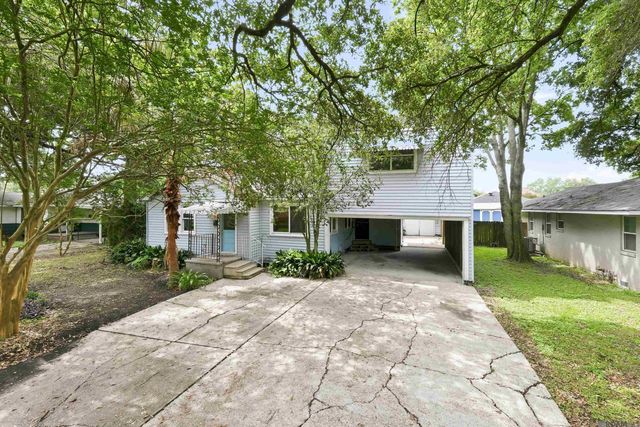 535 Avenue G, Port Allen, LA 70767