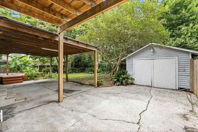 535 Avenue G, Port Allen, LA 70767