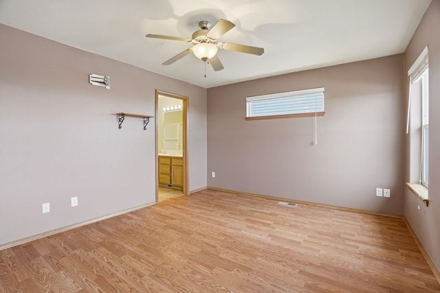 9216 N Oak St, Spokane, WA 99208