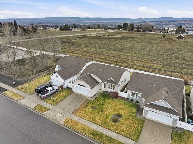 9216 N Oak St, Spokane, WA 99208