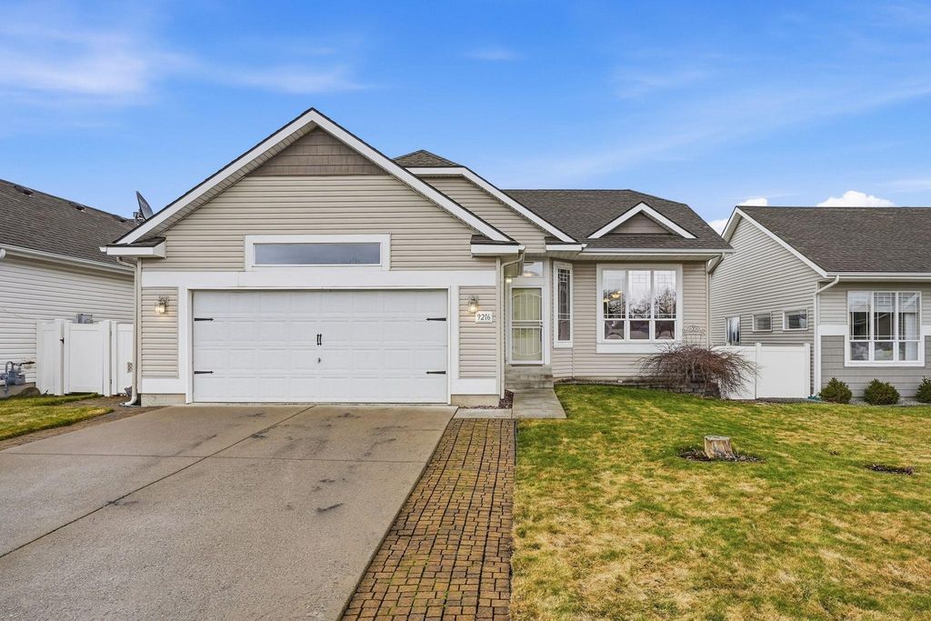 9216 N Oak St, Spokane, WA 99208