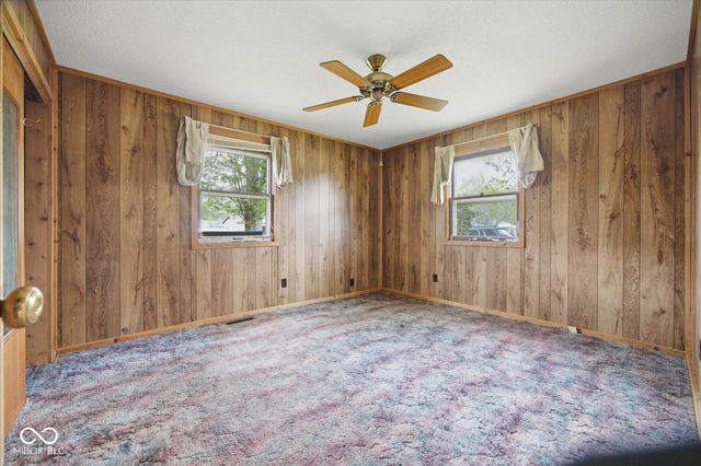 1225 E Hazelwood Street S, Shelbyville, IN 46176