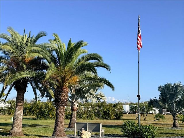 19 Spanish Main, Fort Myers Beach, FL 33931