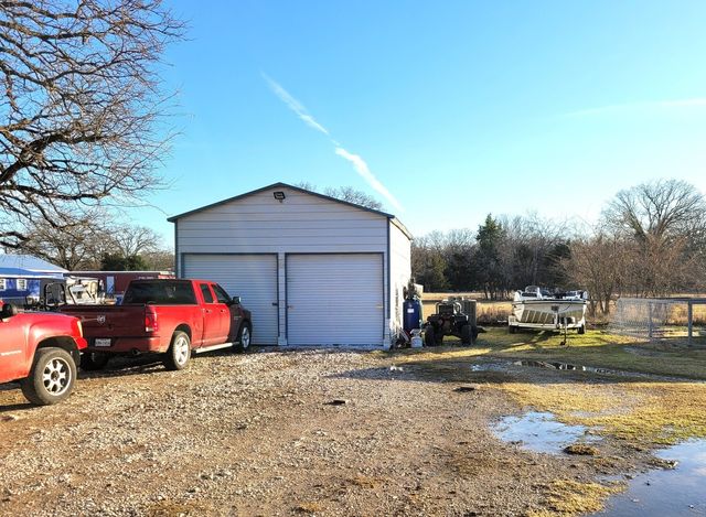 1800 County Road 2105, Kemp, TX 75143