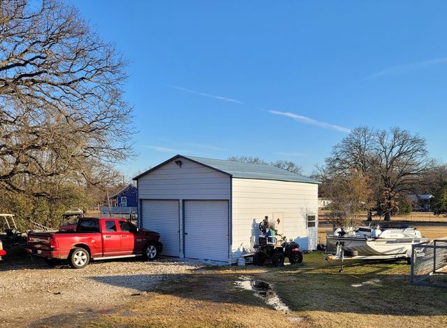 1800 County Road 2105, Kemp, TX 75143