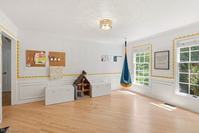 5776 Williamsburg Circle, Hudson, OH 44236