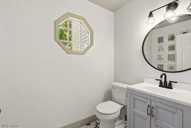 5776 Williamsburg Circle, Hudson, OH 44236