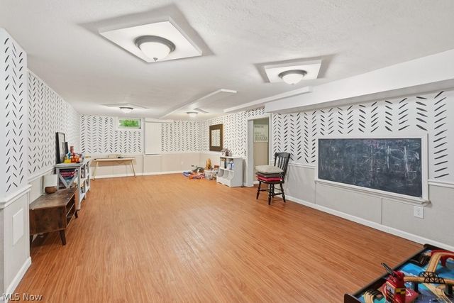 5776 Williamsburg Circle, Hudson, OH 44236