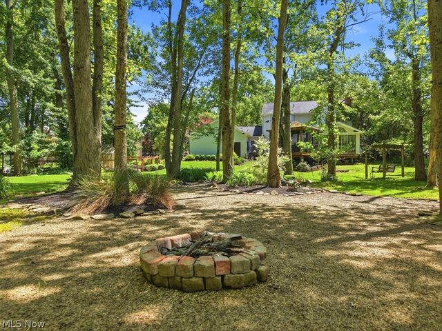 5776 Williamsburg Circle, Hudson, OH 44236