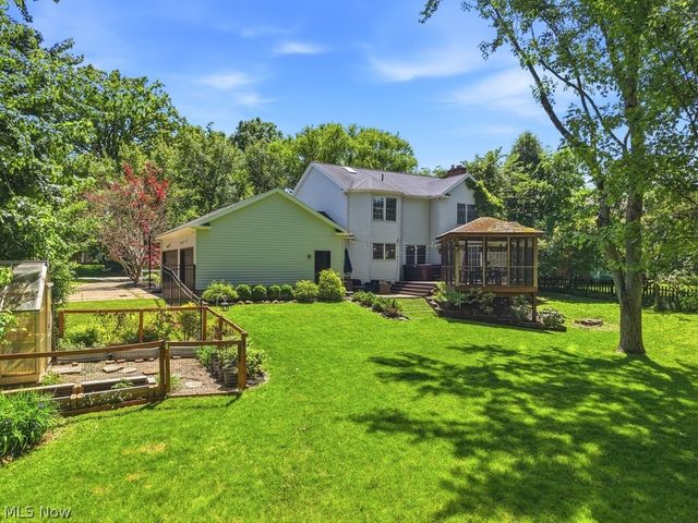 5776 Williamsburg Circle, Hudson, OH 44236