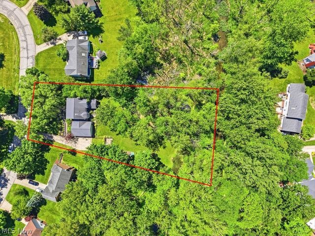 5776 Williamsburg Circle, Hudson, OH 44236