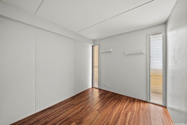 910 Ahana Street 1001, Honolulu, HI 96814