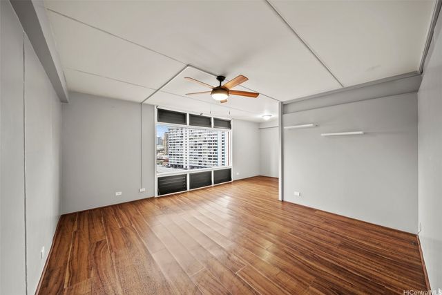 910 Ahana Street 1001, Honolulu, HI 96814