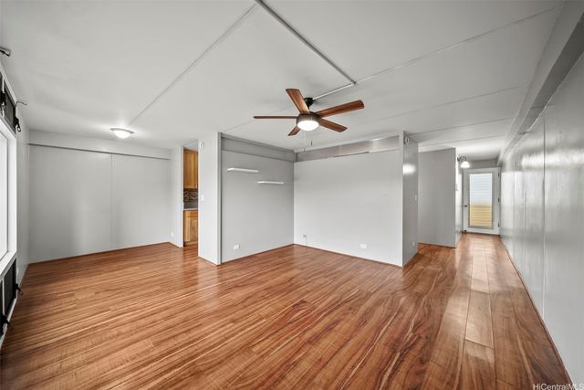 910 Ahana Street 1001, Honolulu, HI 96814
