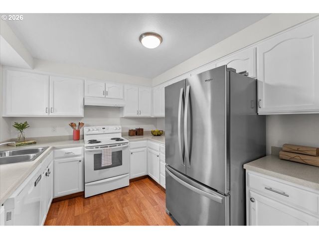 963 Nw 2ND Ave, Hillsboro, OR 97124