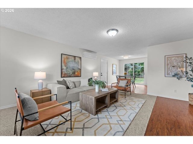 963 Nw 2ND Ave, Hillsboro, OR 97124