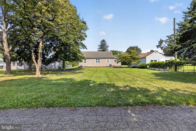 812 E DIVISION ST, Dover, DE 19901