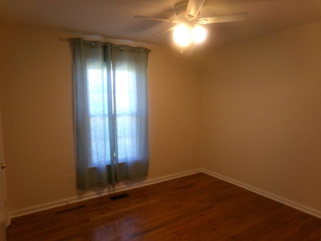 224 Gaines Cir, Estill Springs, TN 37330