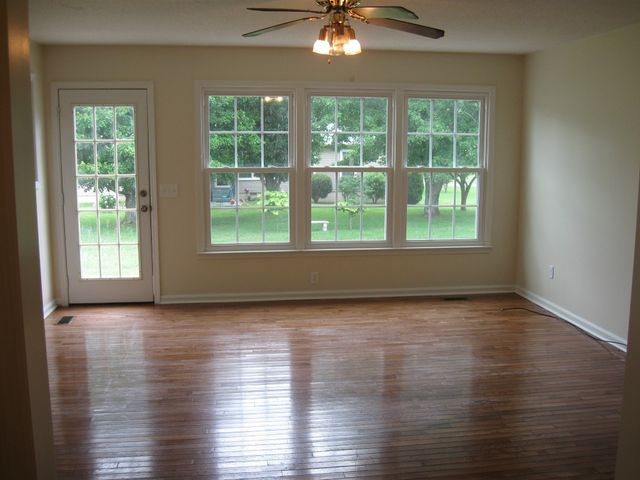 224 Gaines Cir, Estill Springs, TN 37330