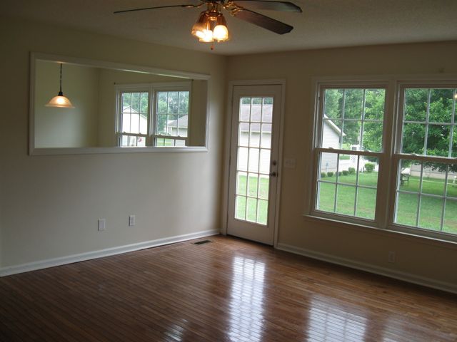 224 Gaines Cir, Estill Springs, TN 37330