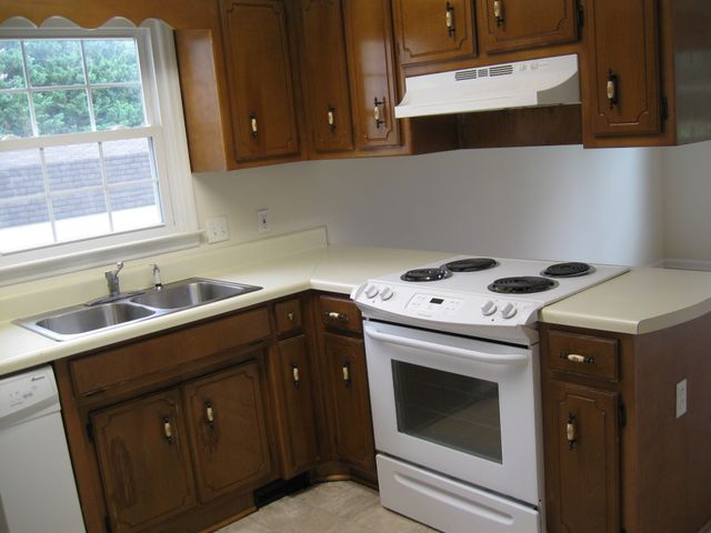 224 Gaines Cir, Estill Springs, TN 37330