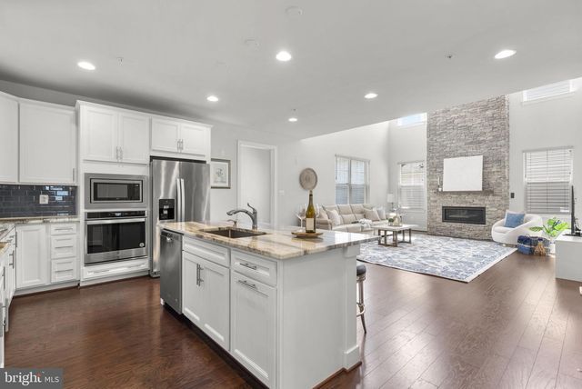 14213 DOWITCHER WAY, Clarksburg, MD 20871
