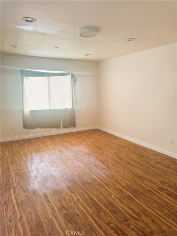 9348 S loop Boulevard, California City, CA 93503