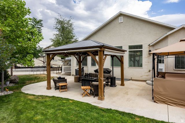 13028 S HAWK TALON RD, Herriman, UT 84096
