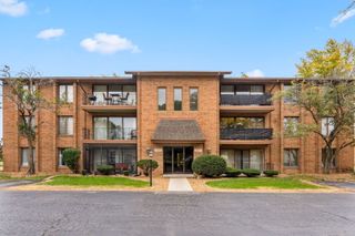 9925 Shady Lane 5004, Orland Park, IL 60462