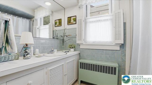 717 High Street, Bethlehem City, PA 18018