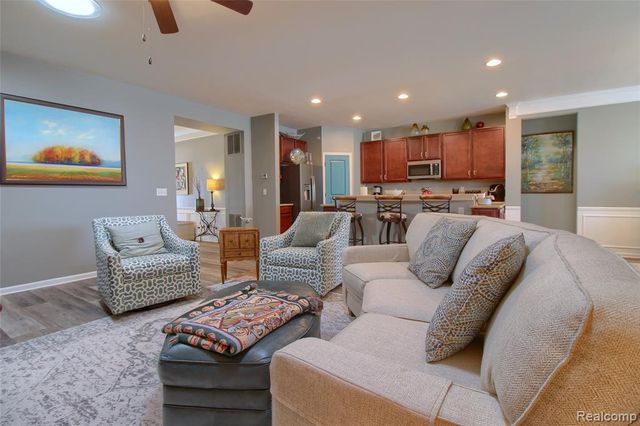 23890 Manistee Lane, Flat Rock, MI 48134