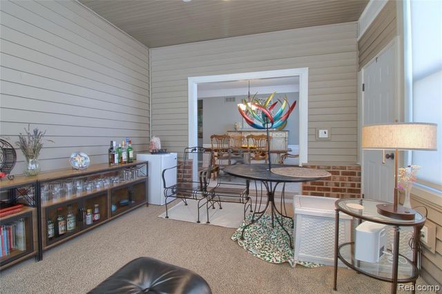 23890 Manistee Lane, Flat Rock, MI 48134