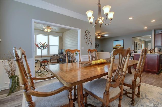 23890 Manistee Lane, Flat Rock, MI 48134