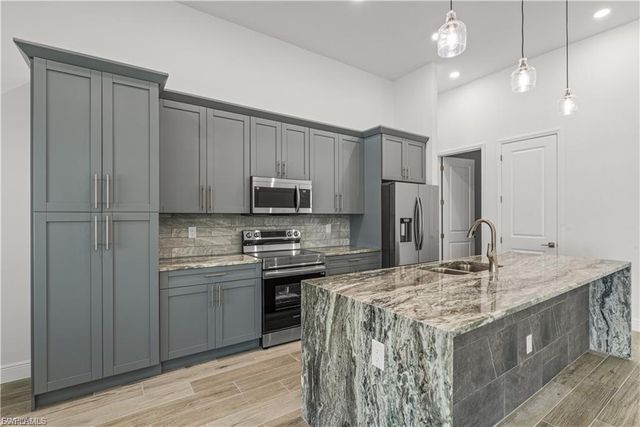 4107 NW 37th ST, Cape Coral, FL 33993