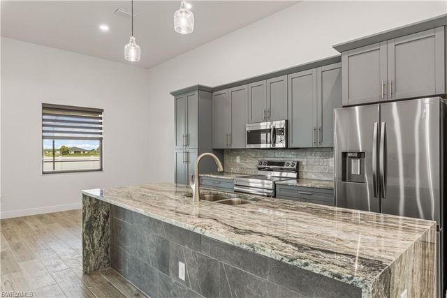 4107 NW 37th ST, Cape Coral, FL 33993