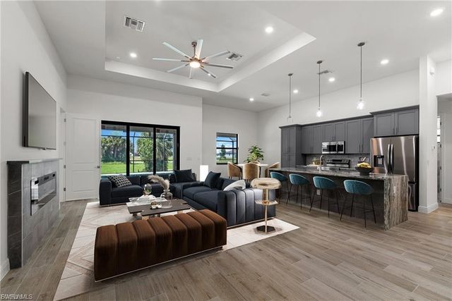 4107 NW 37th ST, Cape Coral, FL 33993