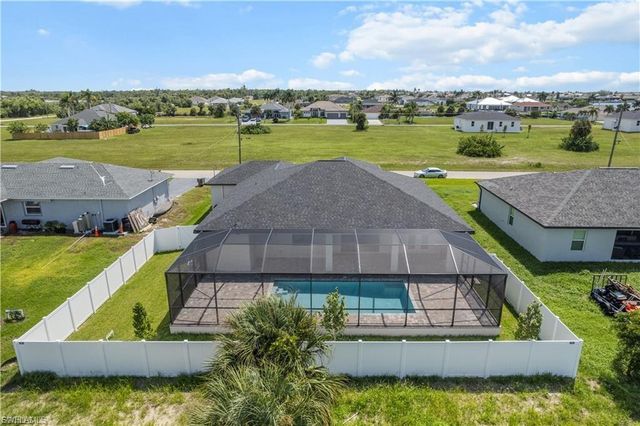 4107 NW 37th ST, Cape Coral, FL 33993