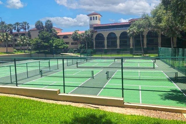 9220 SAN JOSE BOULEVARD, Howey In The Hills, FL 34737